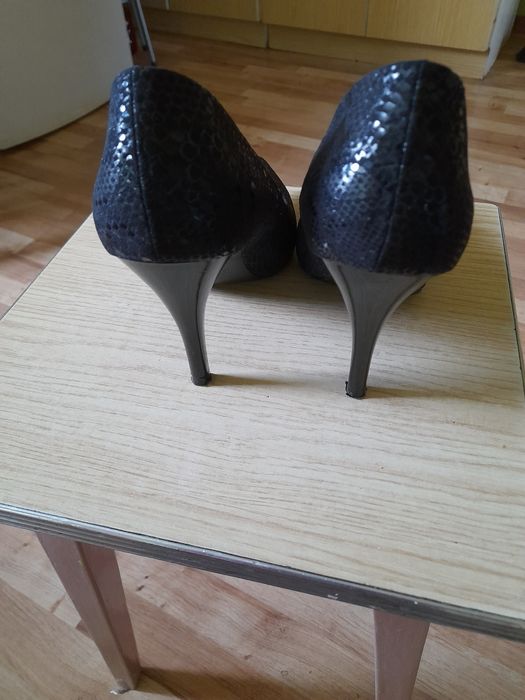 Szpilki damskie czarne