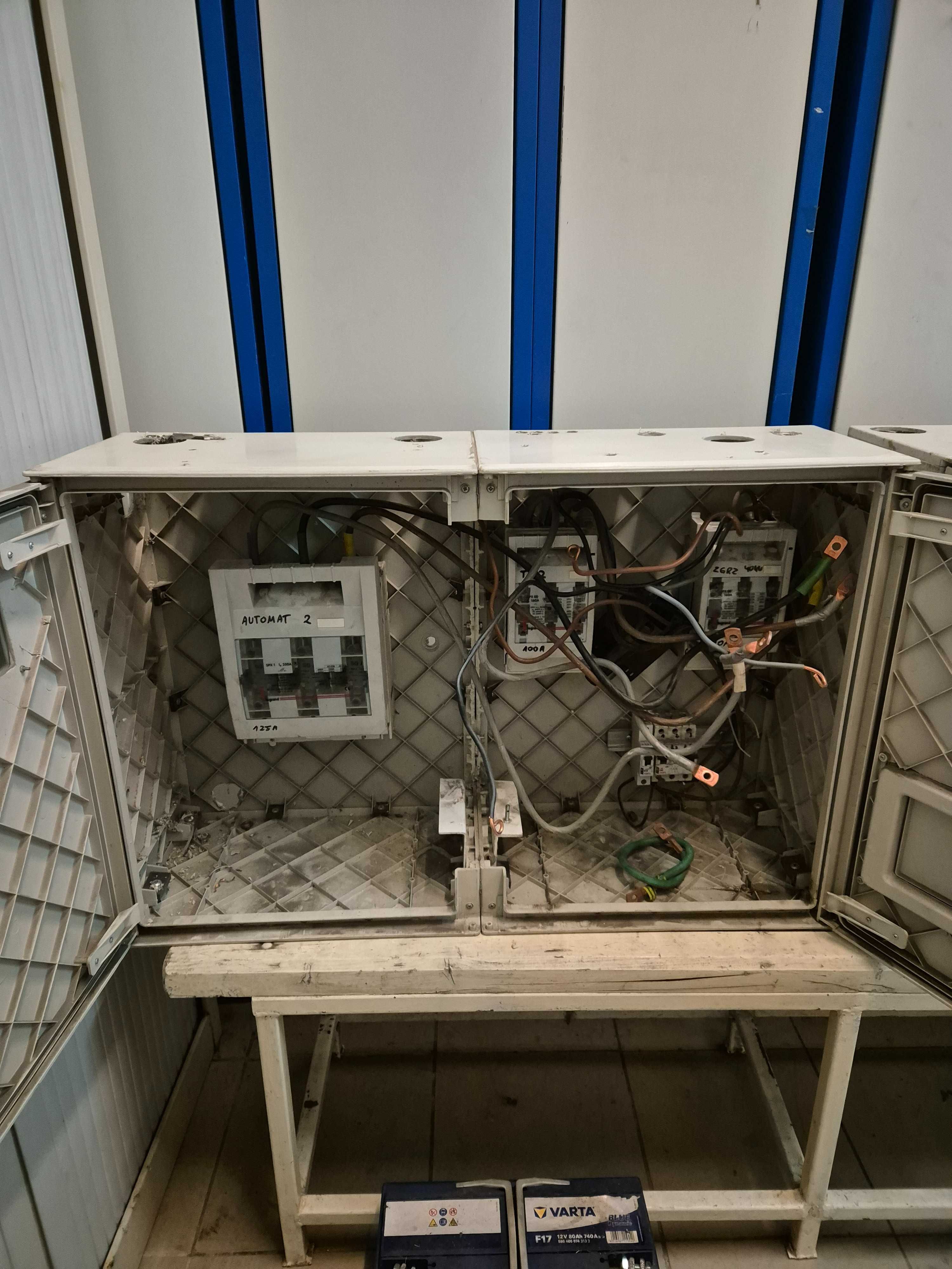 Skrzynki elektryczne rozdzielcze z bezpiecznikami