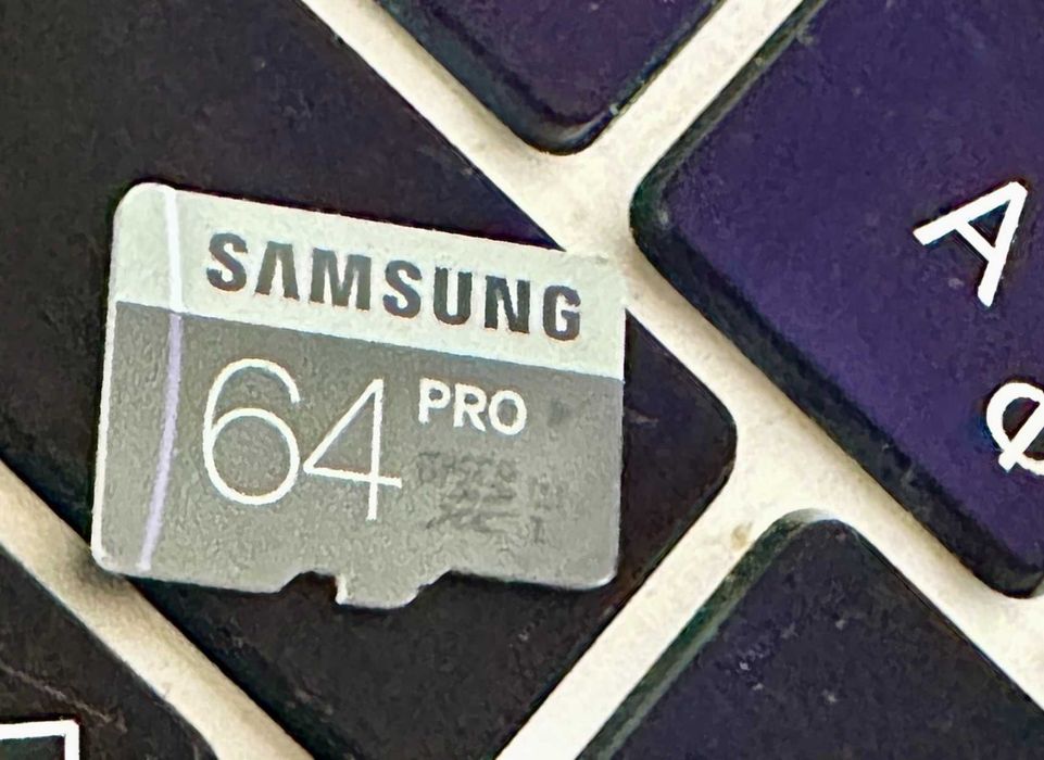Карта памяті  Samsung micro sd 64 gb