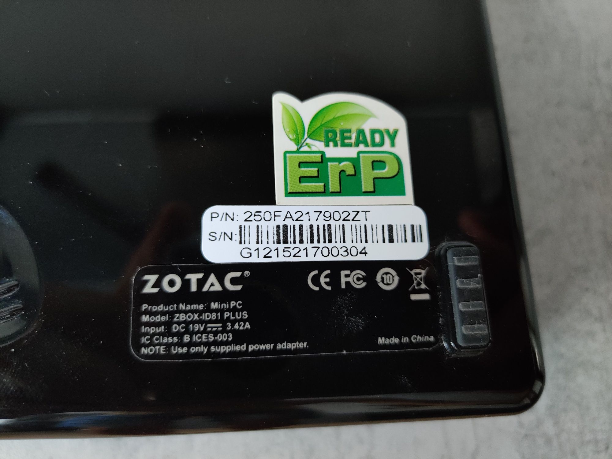 Мини компьютер Zotac ZBox ID81
