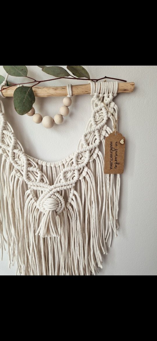 Kremowa makrama Nila z koralikami boho ozodba ma ścianę na prezent