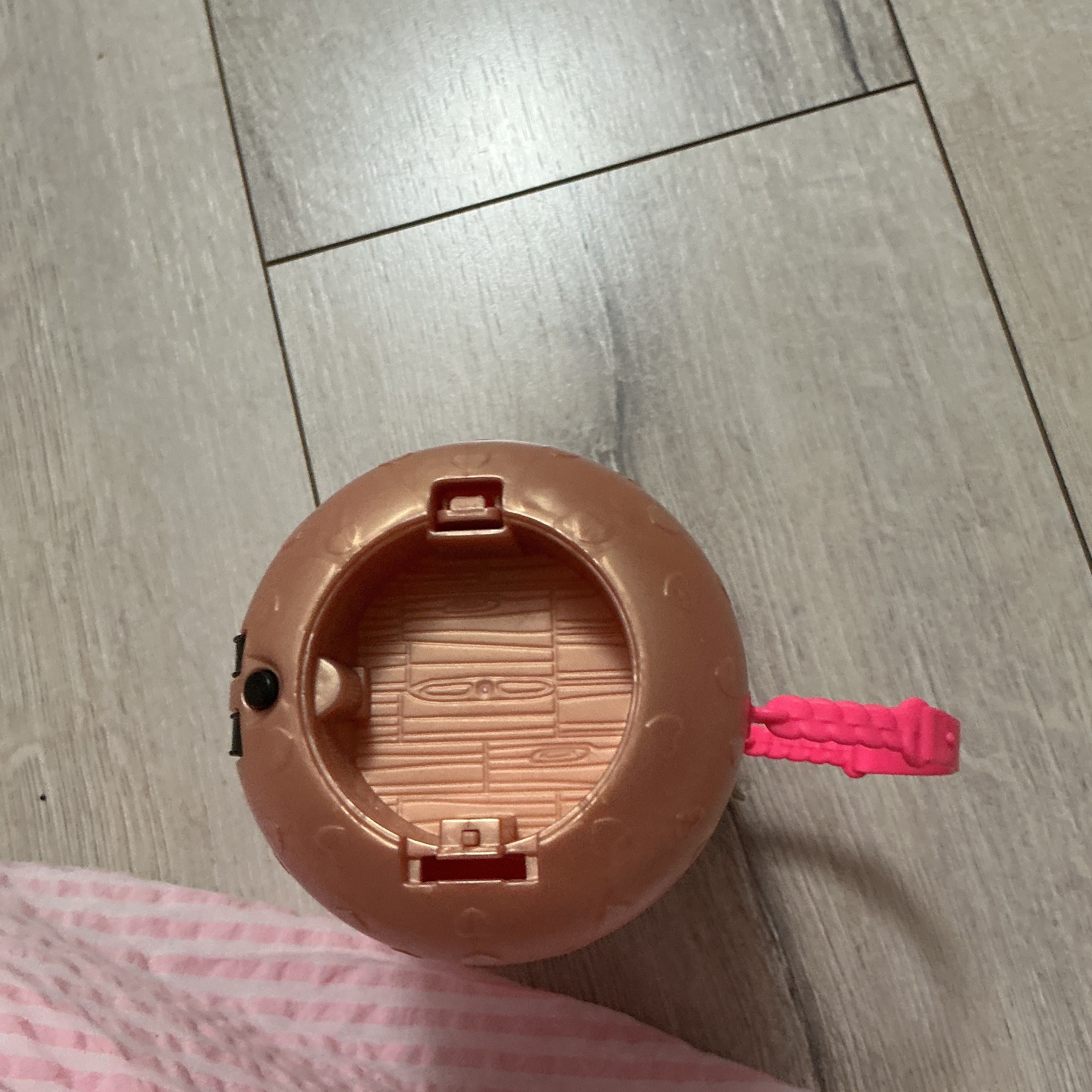 Lalka lol surprise z kapsułą na kod