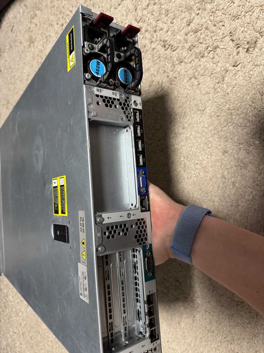 Сервер HP ProLiant DL380p G8 / Xeon E5-2670 / 32GB / SAS / RAID / 2xБП