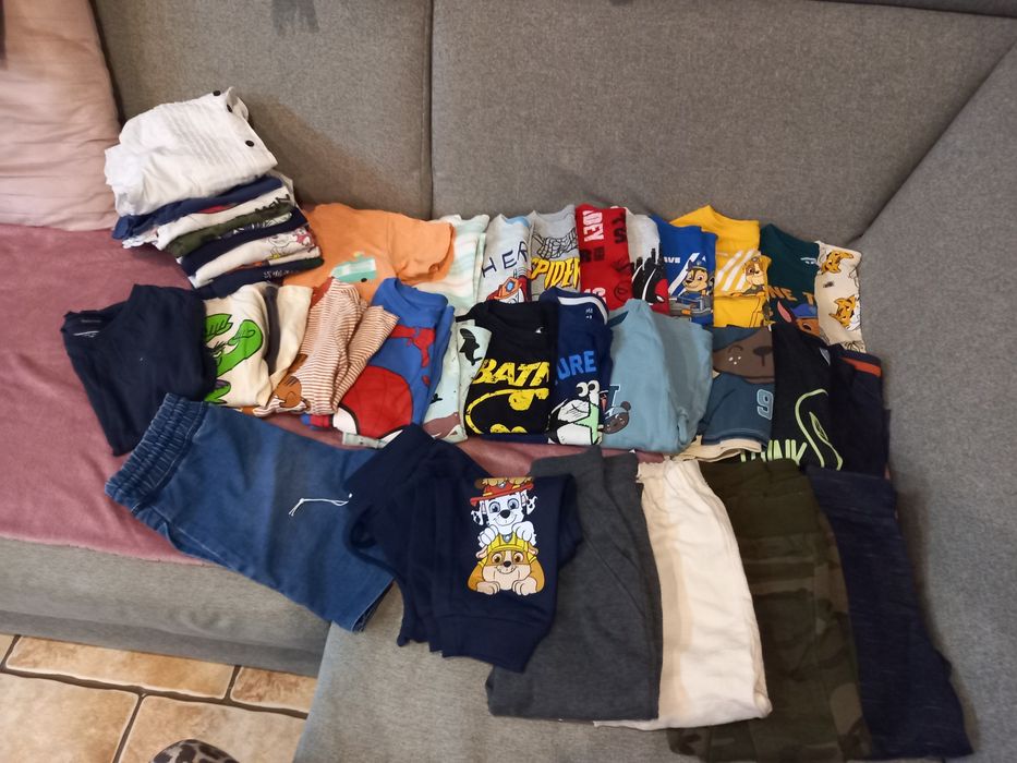 27 sztuk +9 po domu paka ubrań r. 98 Stan bardzo dobry