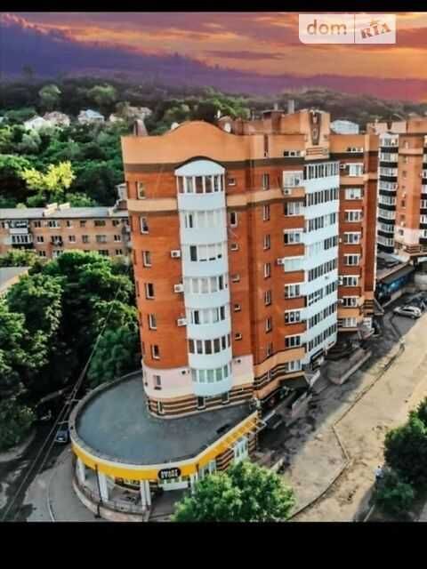 Продам 3х кімнатну квартиру на Подолі