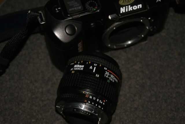 Aparat Nikon F-401 obiektyw AF Nikkor