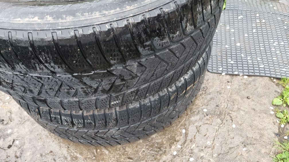 Резина 235/60r18 2014 року 22тиждень