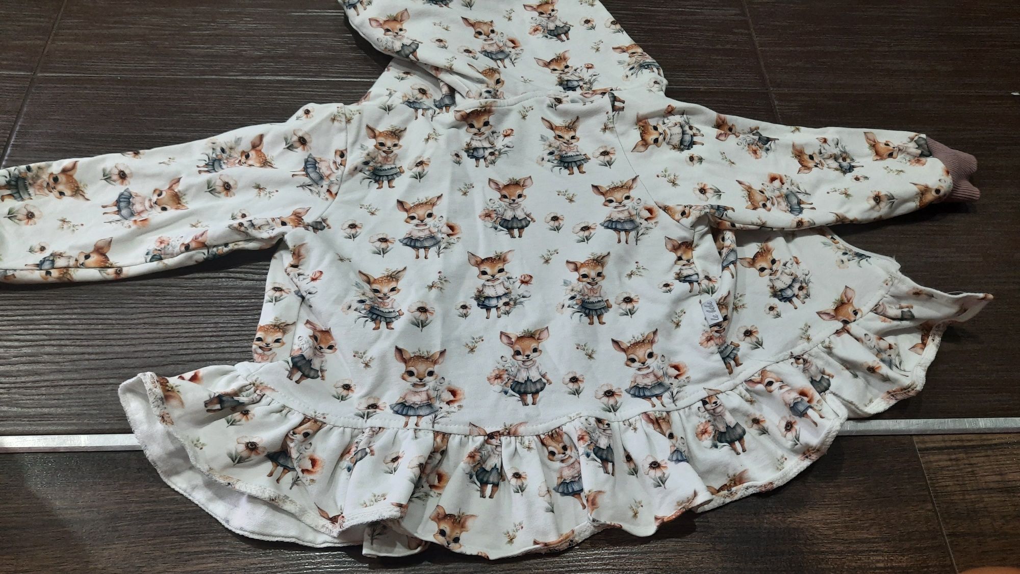 Bluza dresowa Le Bebe z dresowki 98 baskinka falbanka sarenki beż braz