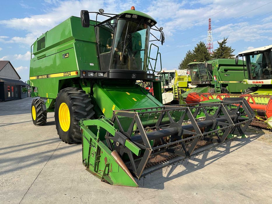 John Deere 2054 kombajn zbożowy heder 4.2 bardzo ładny,