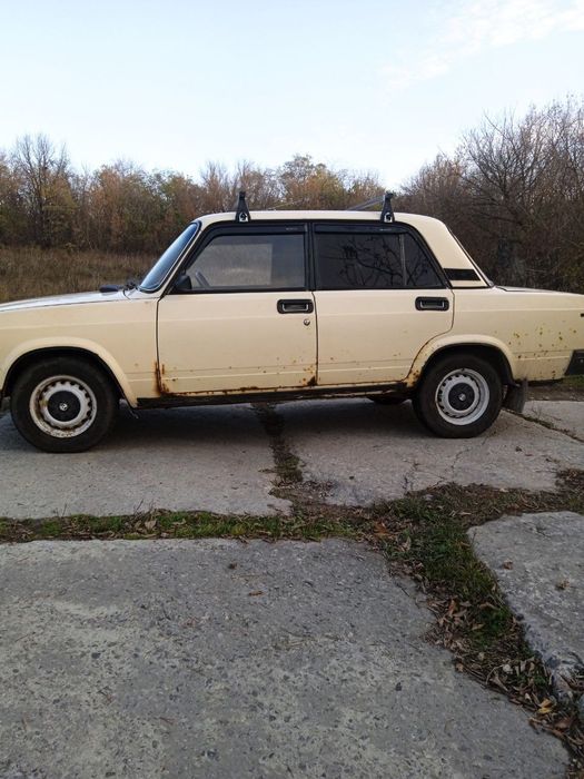 ВАЗ 2107 продам машину