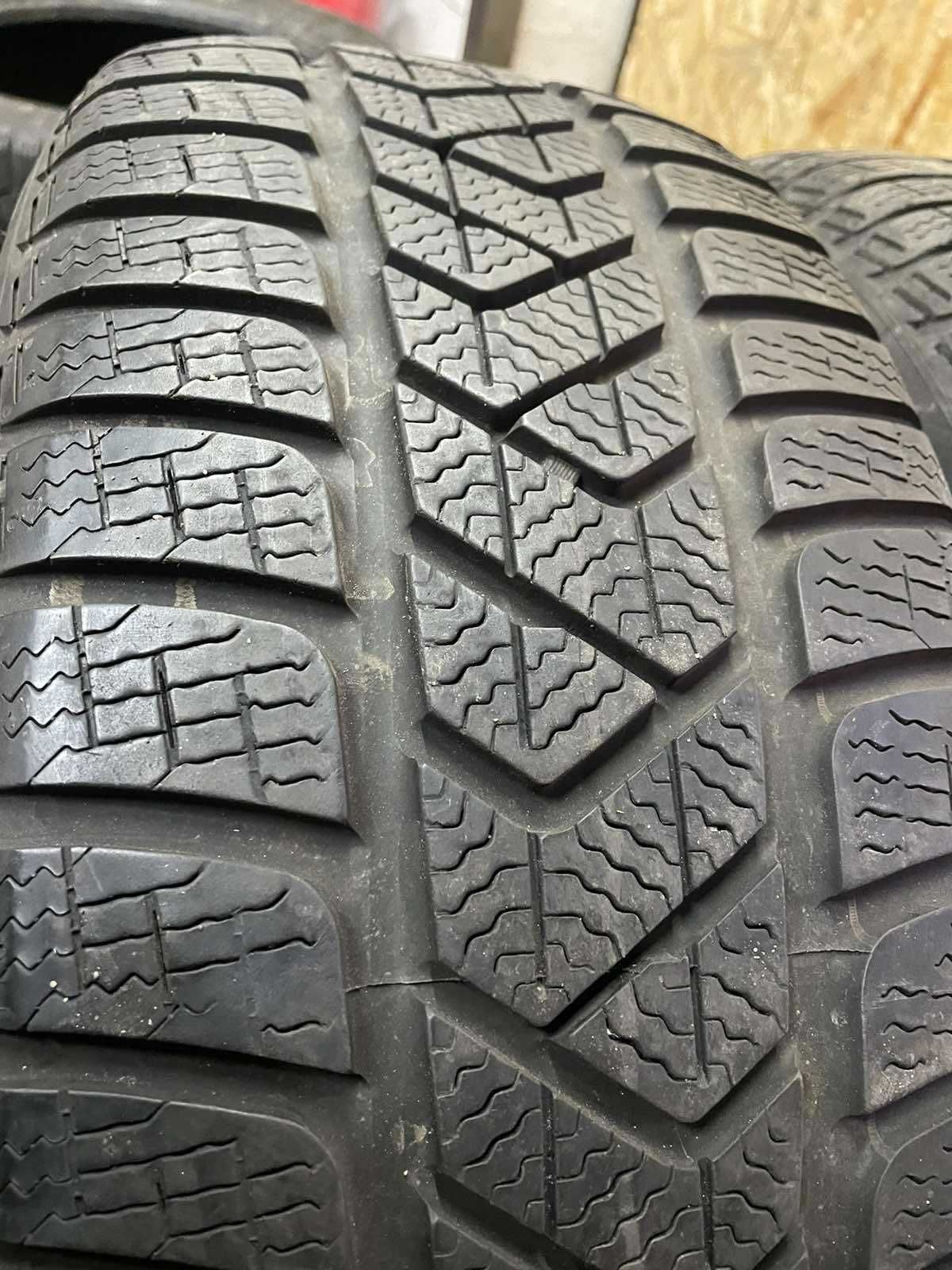 225/60 R17 Pirelli Sottozero 3 комплект зимових шин