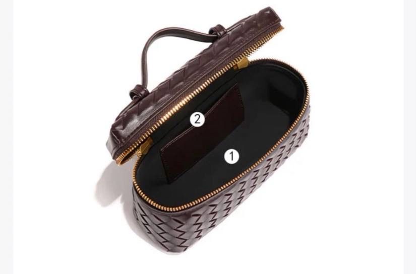 Жіноча плетена трендова сумка колір бургунді