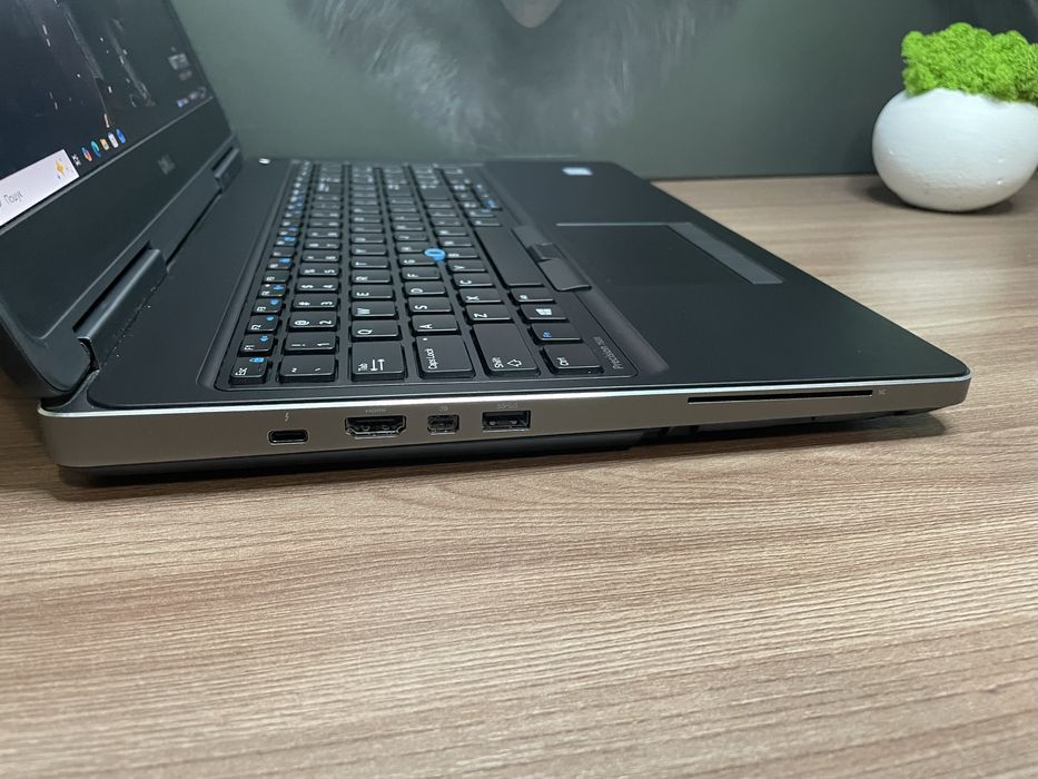 Мощный Dell/Core i7/4K IPS матрица/1 TB/AMD Radeon на 4 ГБ / Гарантия!