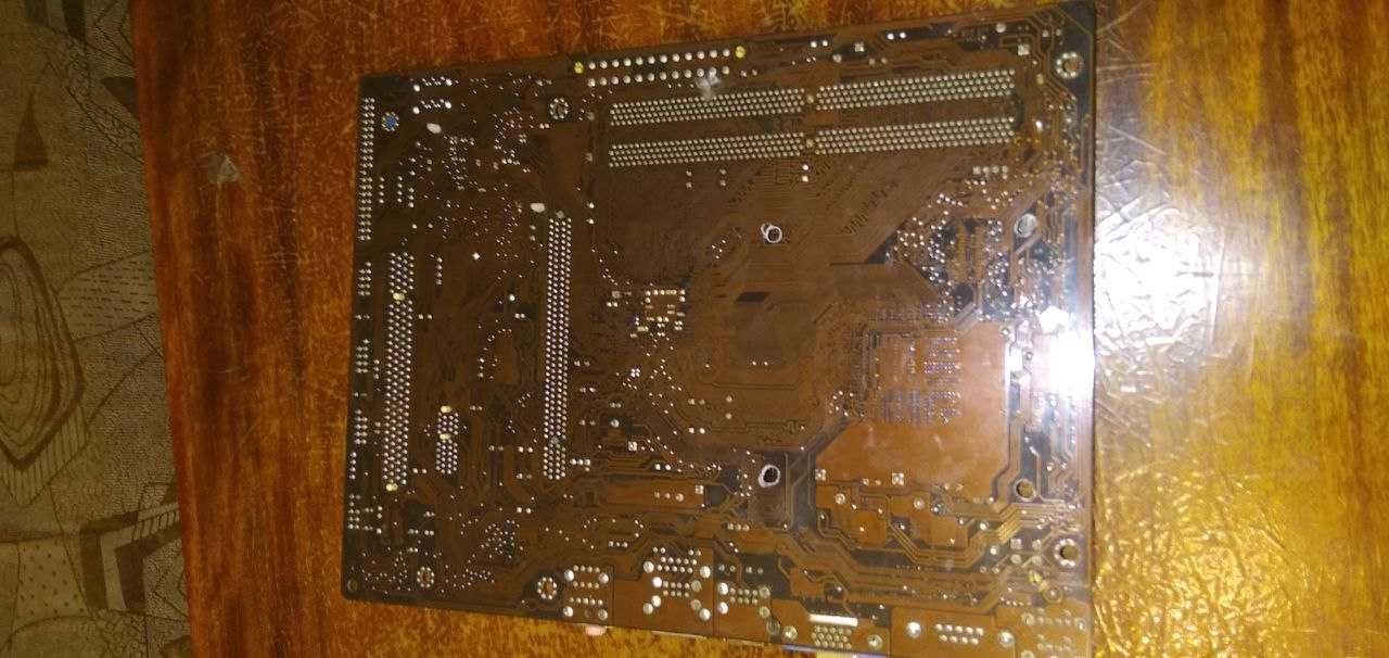 Материнська плата: Asus P5KPL-AM SE НЕРОБОЧА