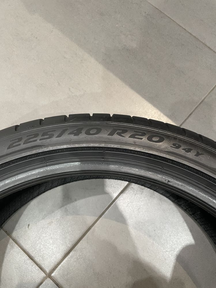 225/40 R20 Pirelli Pzero RSC Runflat