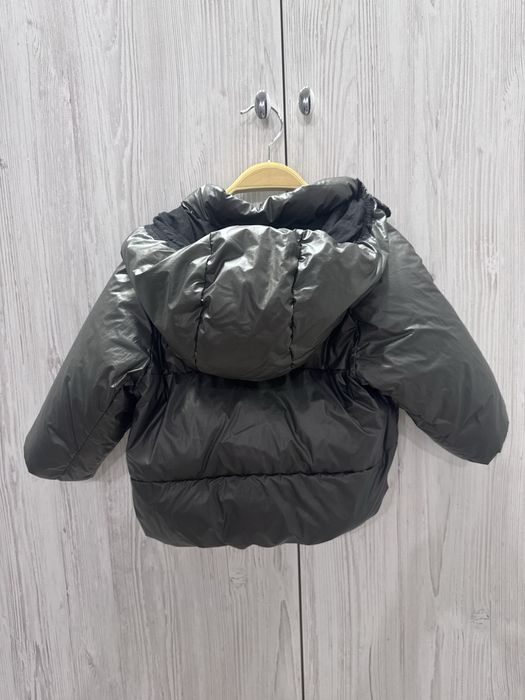 Пуховик zara ддя дівчинки 92 см