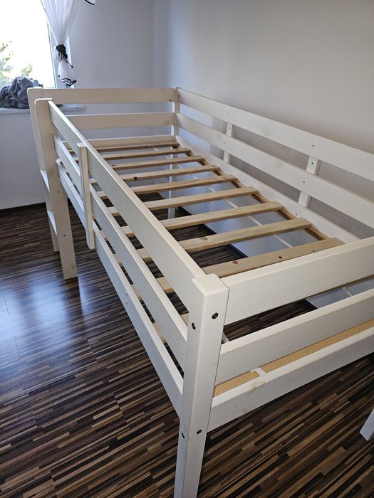 Łóżko piętrowe z materacem ikea
