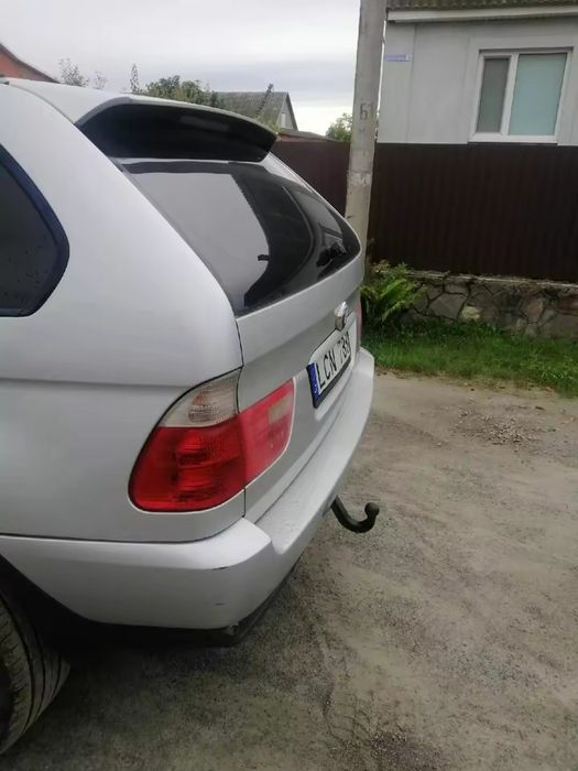 В продажі бмв х5е53