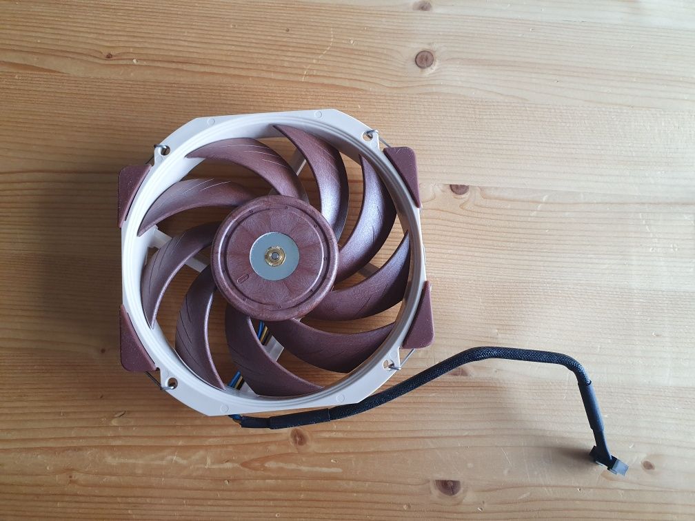 Noctua NF-A12x25r