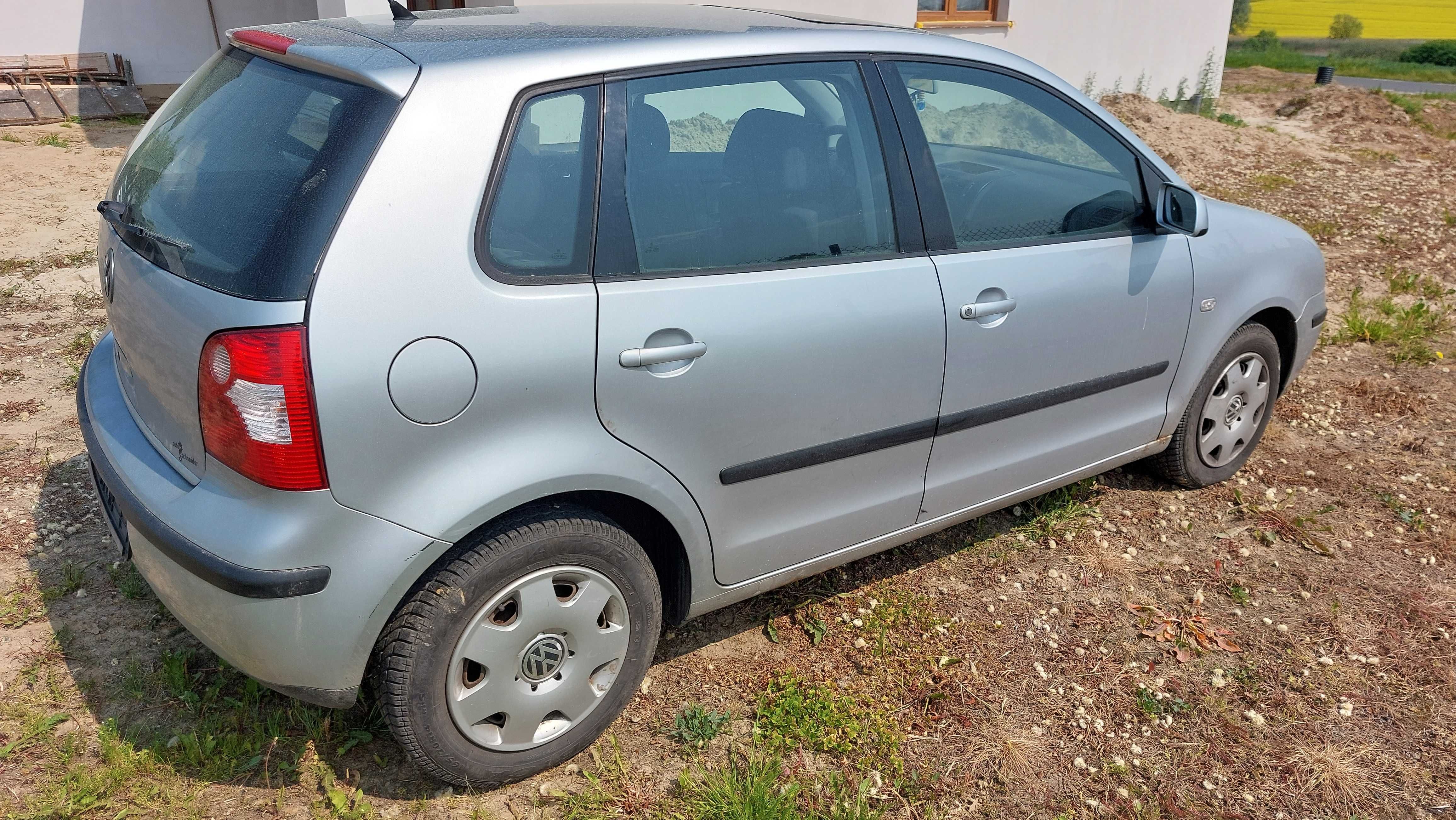 Vw polo 9n drzwi prawy tyl lampa LA5W