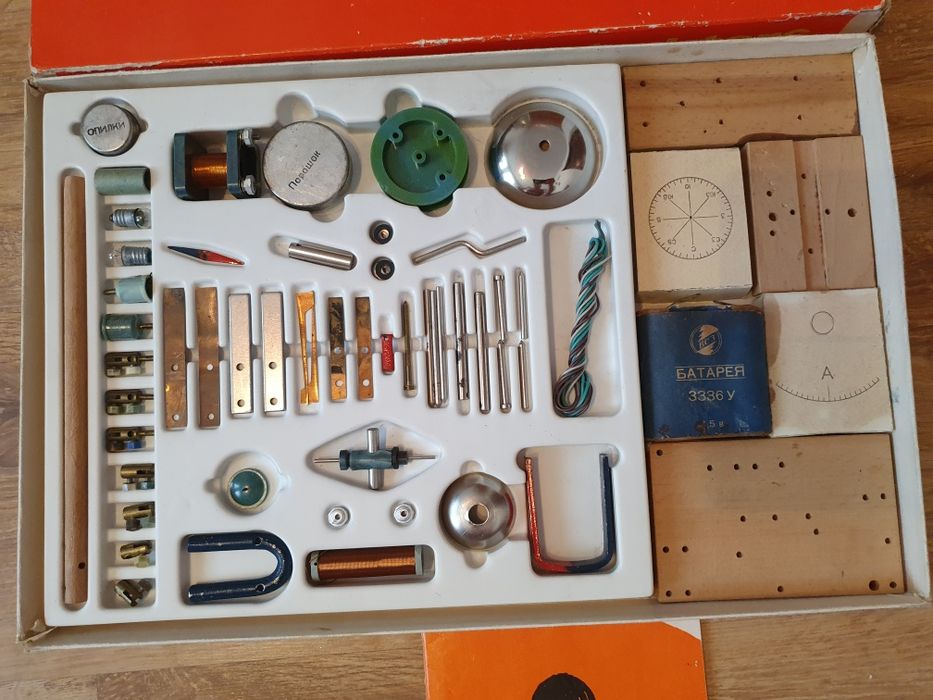 Игра СССР Конструктор СССР  электроконструктор 104 опыта Прибалтика