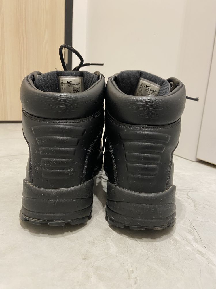 Zimowe buty Nike Rhyodomo