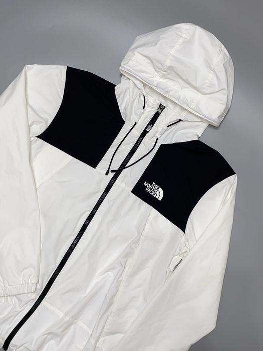 Вітровка Куртка The north face оригінал