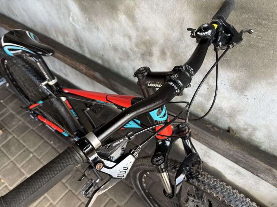 Велосипед GIANT REVEL 29