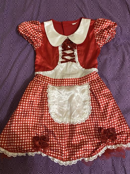Сукня Червоної шапочки
