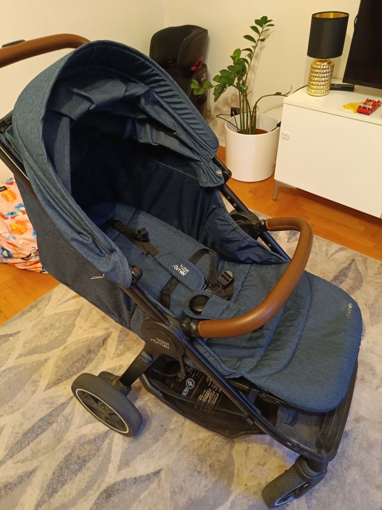 Wózek Spacerowy Britax Romer B-AGILE R 0-22 kg Black shadow/ Black