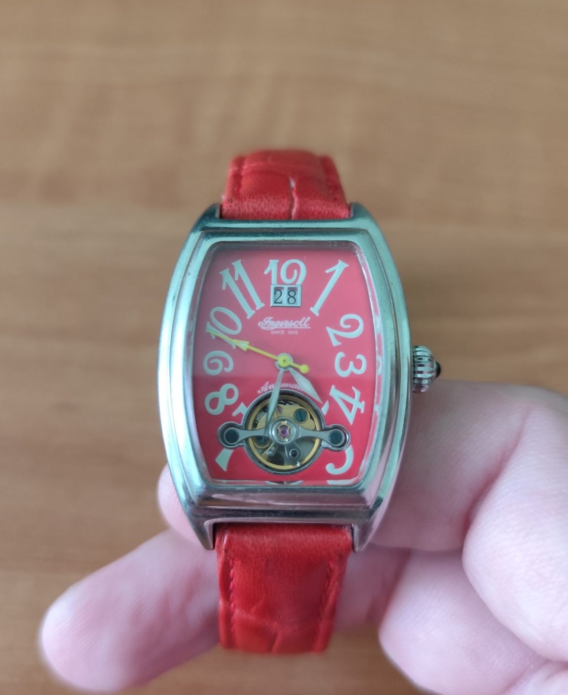 Швейцарський жіночий годинник з автопідзаводом Ingersoll