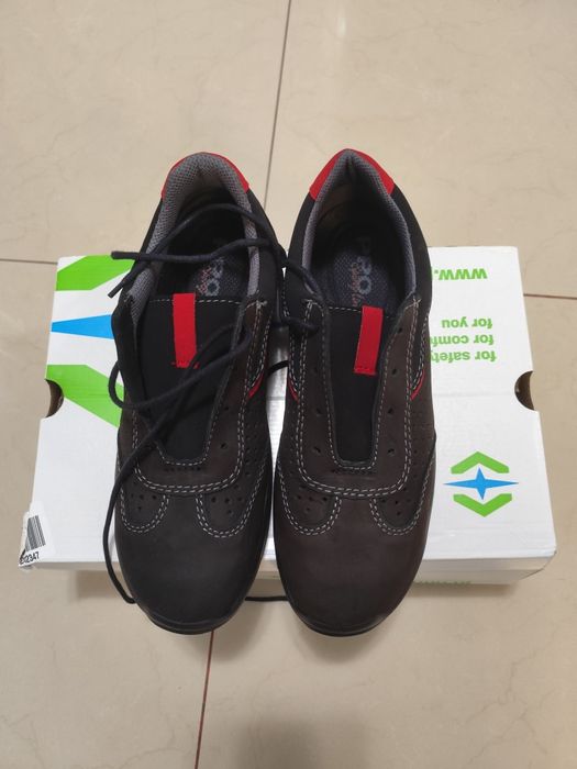 Półbuty robocze firmy Pro