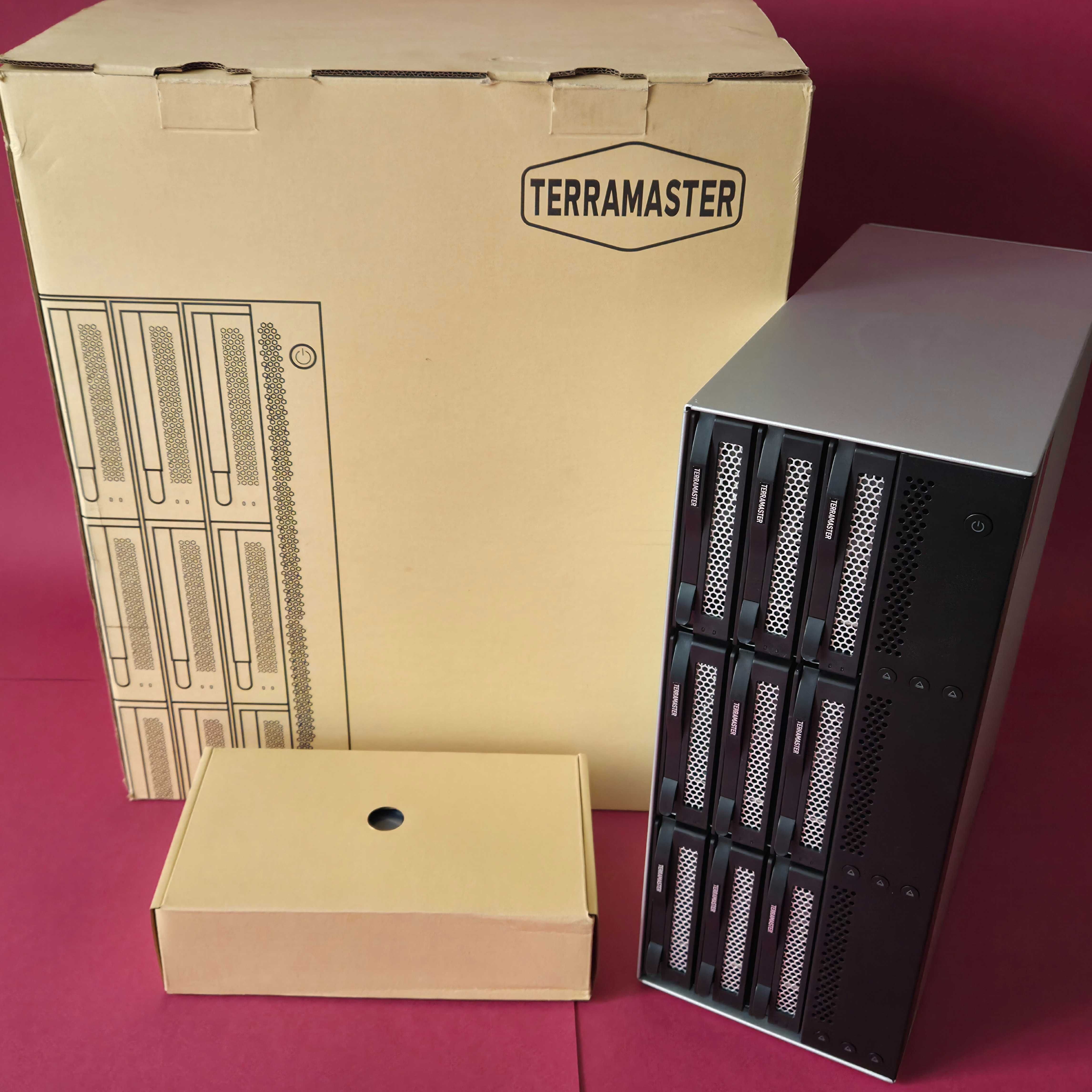Дискова станція TerraMaster D9-320