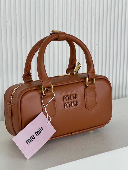 Женская сумка Miu Miu Arcadie Leather Bag Premium черный Миу Миу
