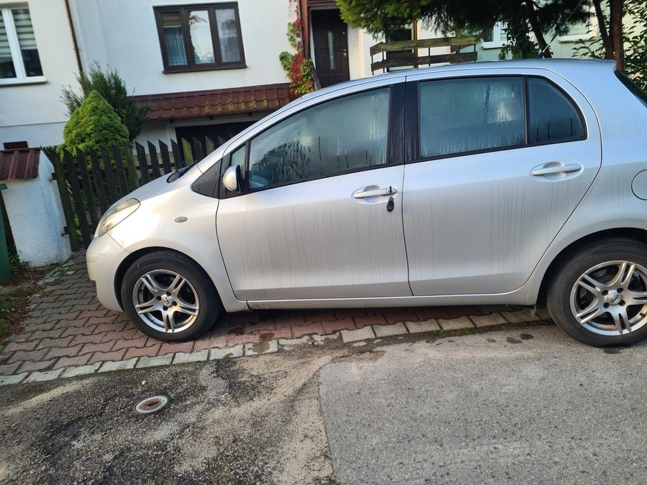 Toyota yaris, 2010 r. 1,4 D-4D