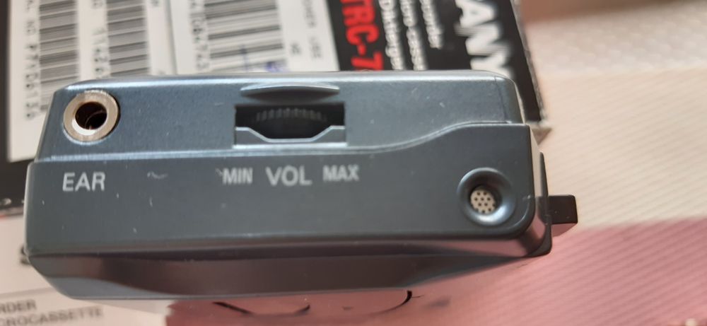 Gravador Sanyo com micro cassate