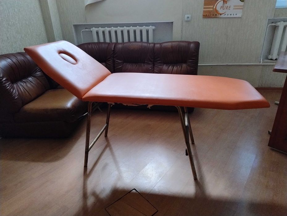 Массажный стол Крепкий стальной каркас