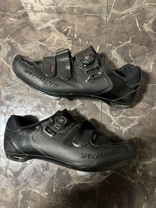 Веловзуття Specialized 44 розмір!