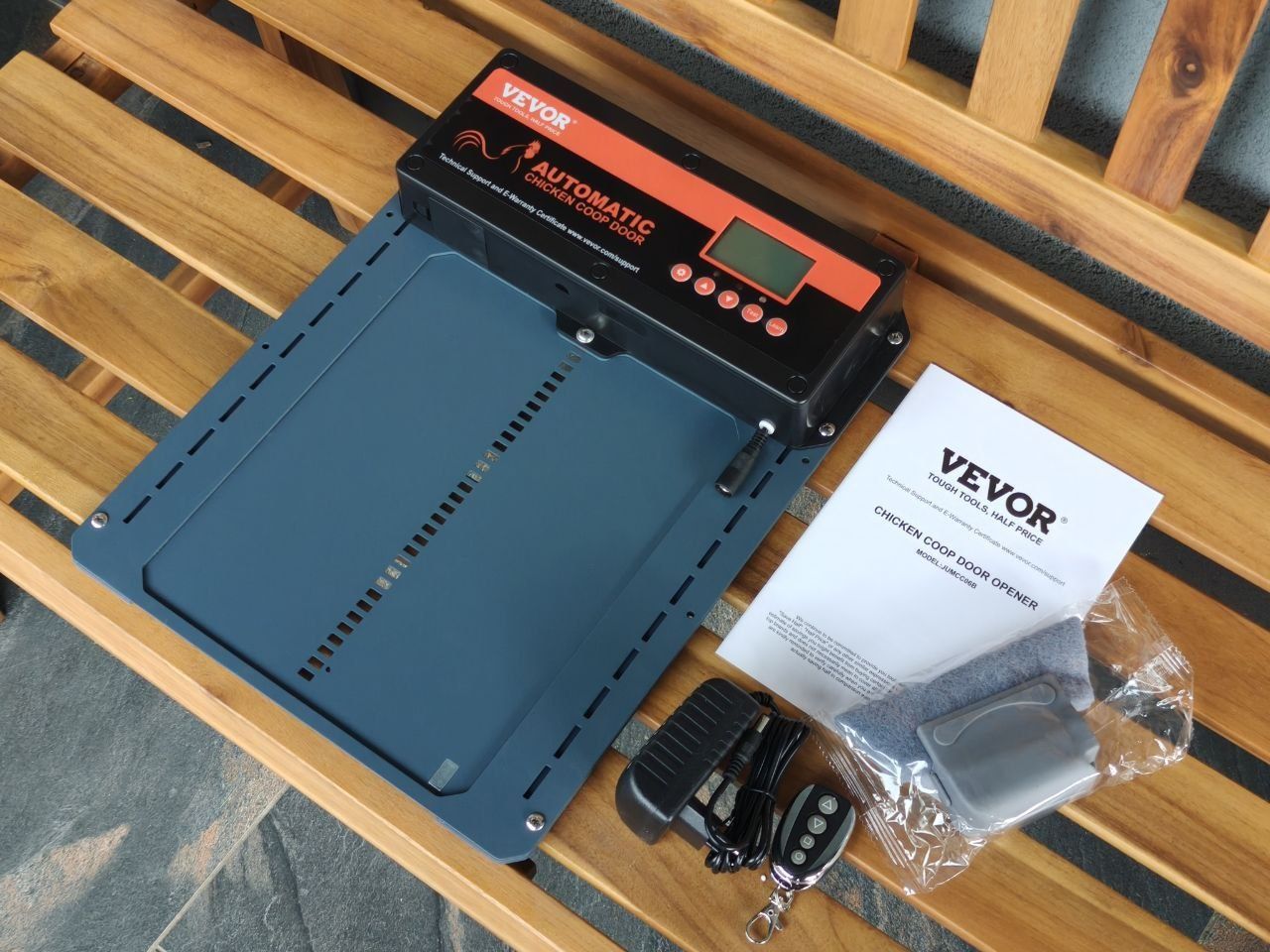 Автоматическая дверь для курятника VEVOR 21x26 см с датчиком света, IP