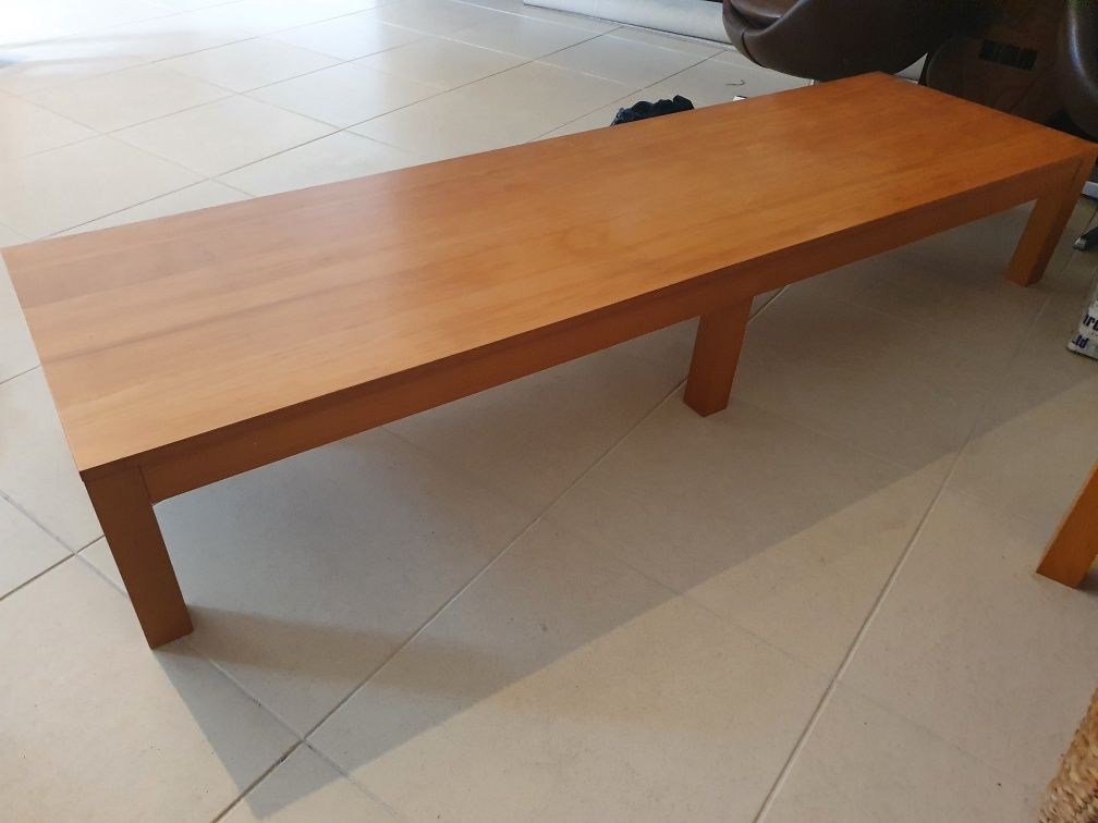 Bancada / mesa apoio em  madeira -
WoodenTable bench