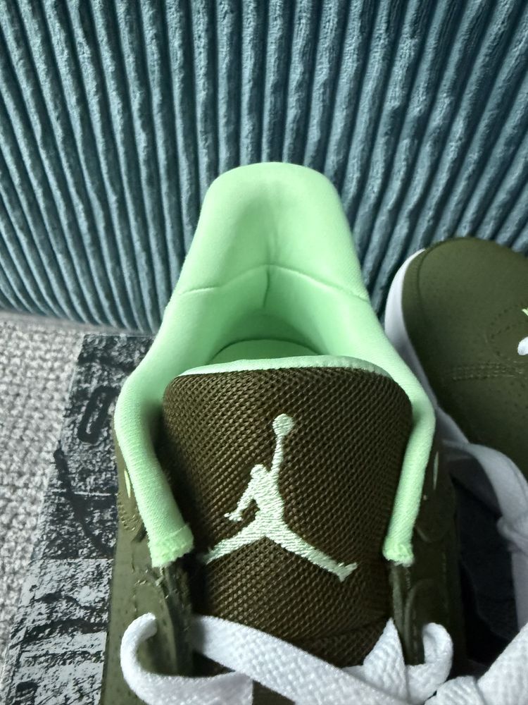 Buty chłopięce Jordan DAY1 EO (GS) r. 40 Nowe Oryginalne Khaki