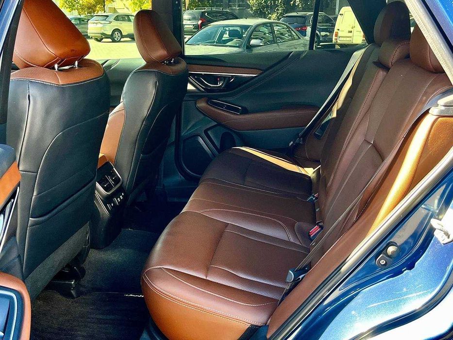 Субару Оутбек 2,4 бензин автомат 2021