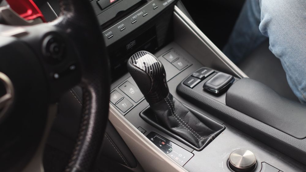Lexus IS 300 F sport AWD (głośny wydech)