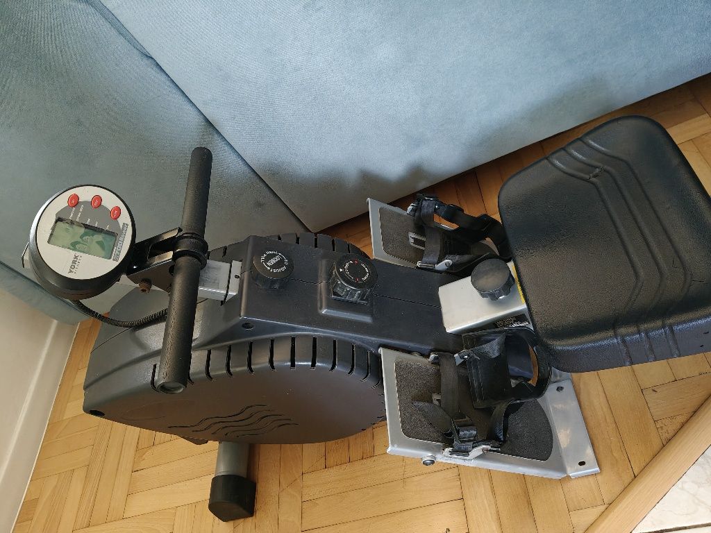 Wioślarz/Trenażer York R700 Rowing Machine