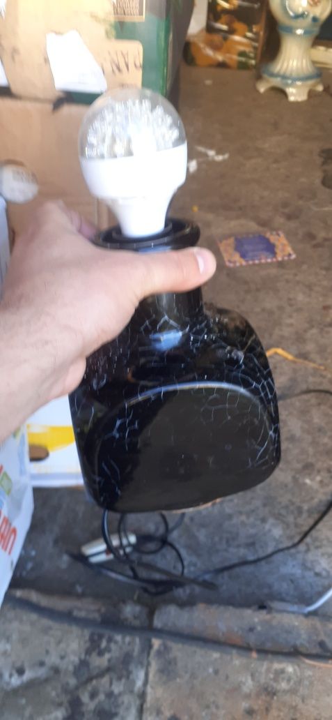 Lampka ceramiczna czarna
