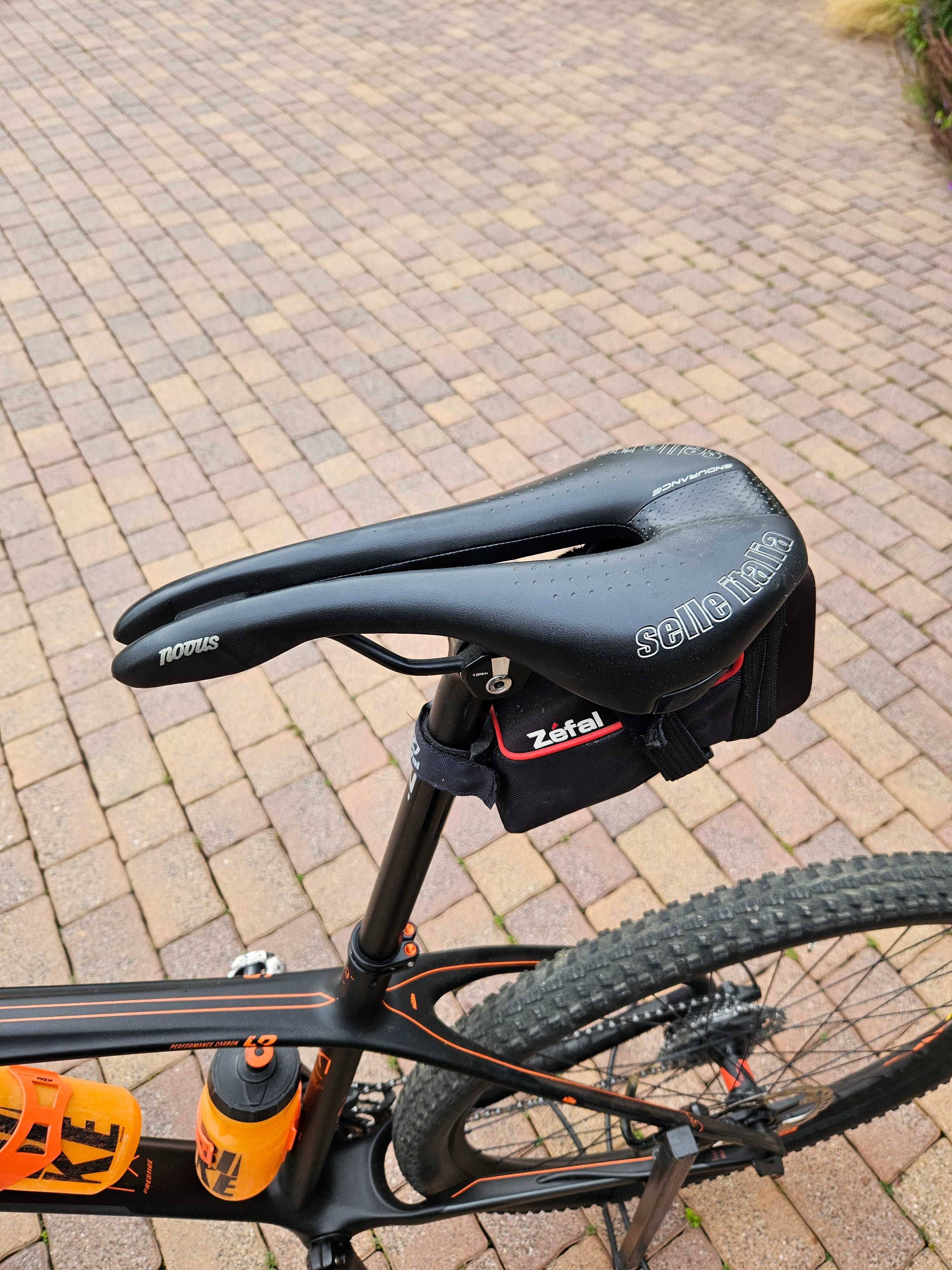 Rower KTM  Myroon