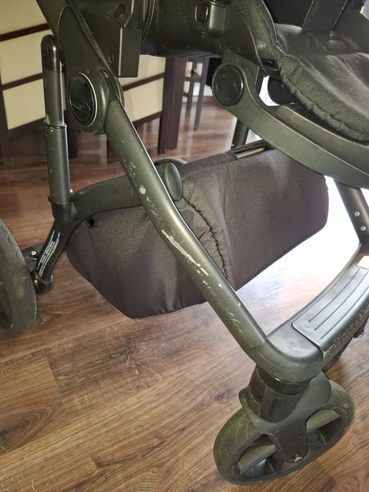 Piekny wózek 2 w 1