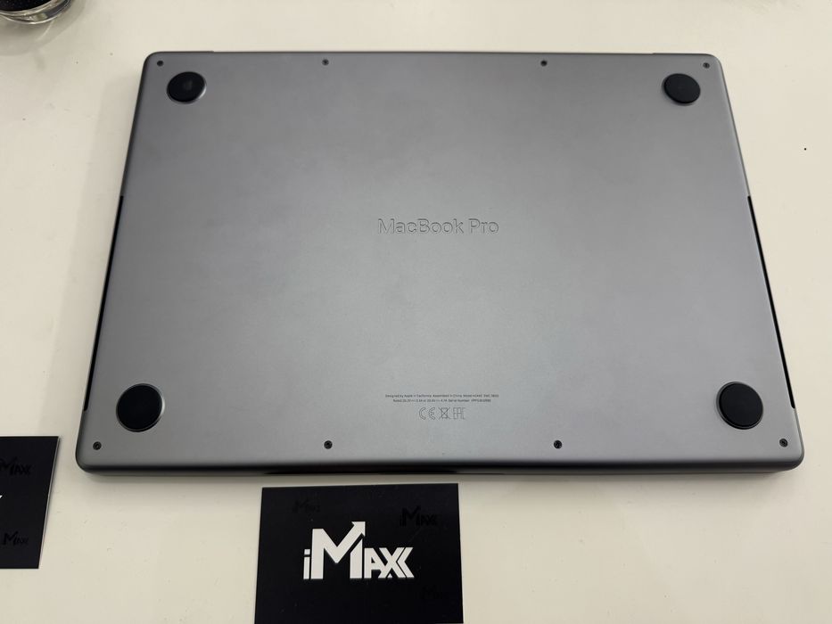 MacBook Pro 14” M1 Pro 16/512Gb Новий стан 2021 БЕЗ БЛОКУВАНЬ 890€