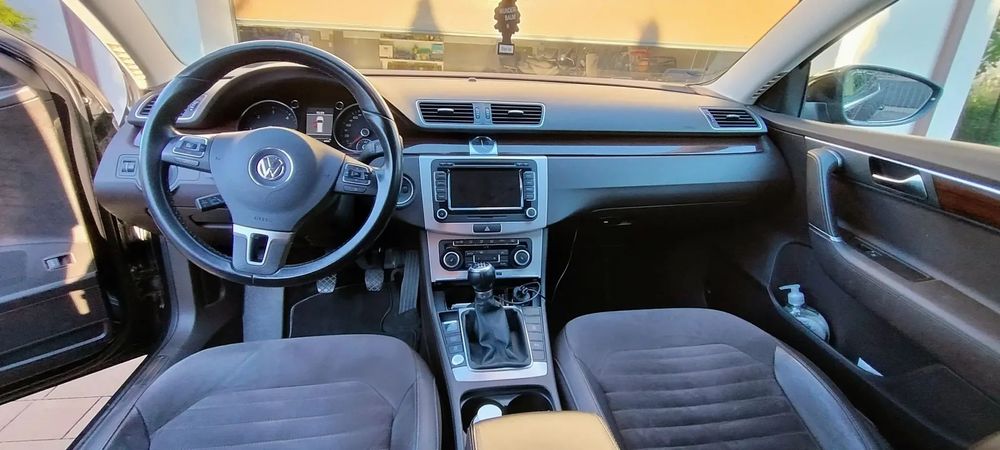 Volkswagen Passat VOLKSWAGEN Passat B7 kombi 2.0 TDI CR 170 kM