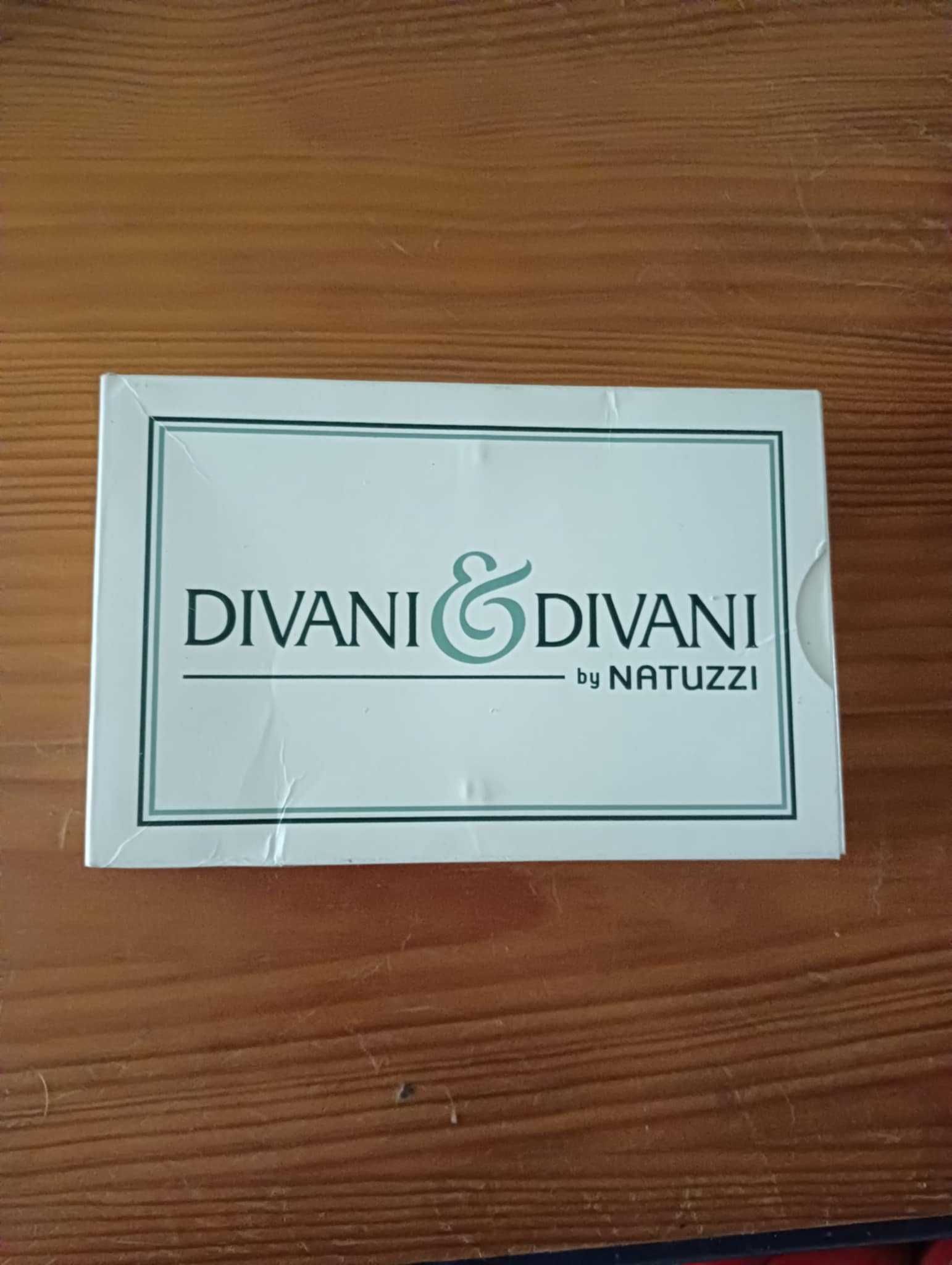 Dois baralhos de cartas